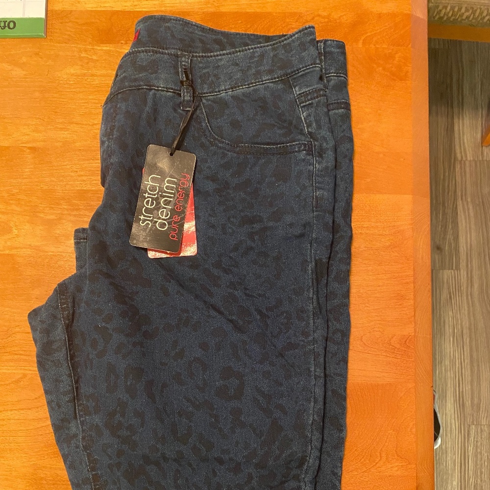 Women's Pants